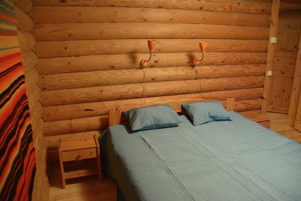 Lomapesae Cottages Pertunmaa Стая снимка