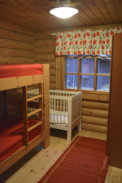 Lomapesae Cottages Pertunmaa Стая снимка