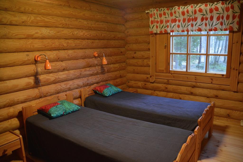 Lomapesae Cottages Pertunmaa Стая снимка