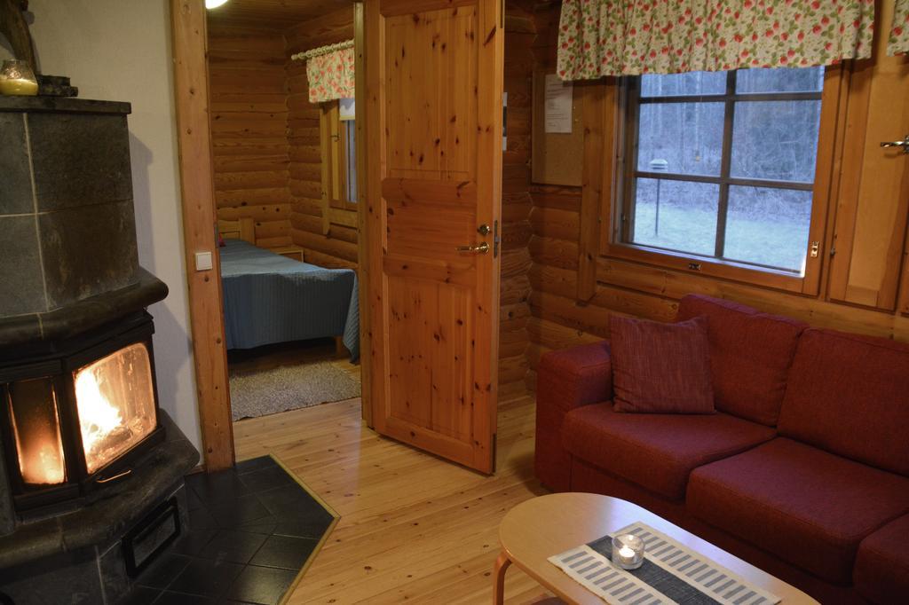 Lomapesae Cottages Pertunmaa Стая снимка