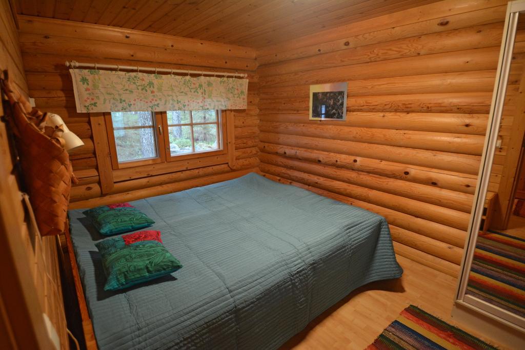 Lomapesae Cottages Pertunmaa Стая снимка